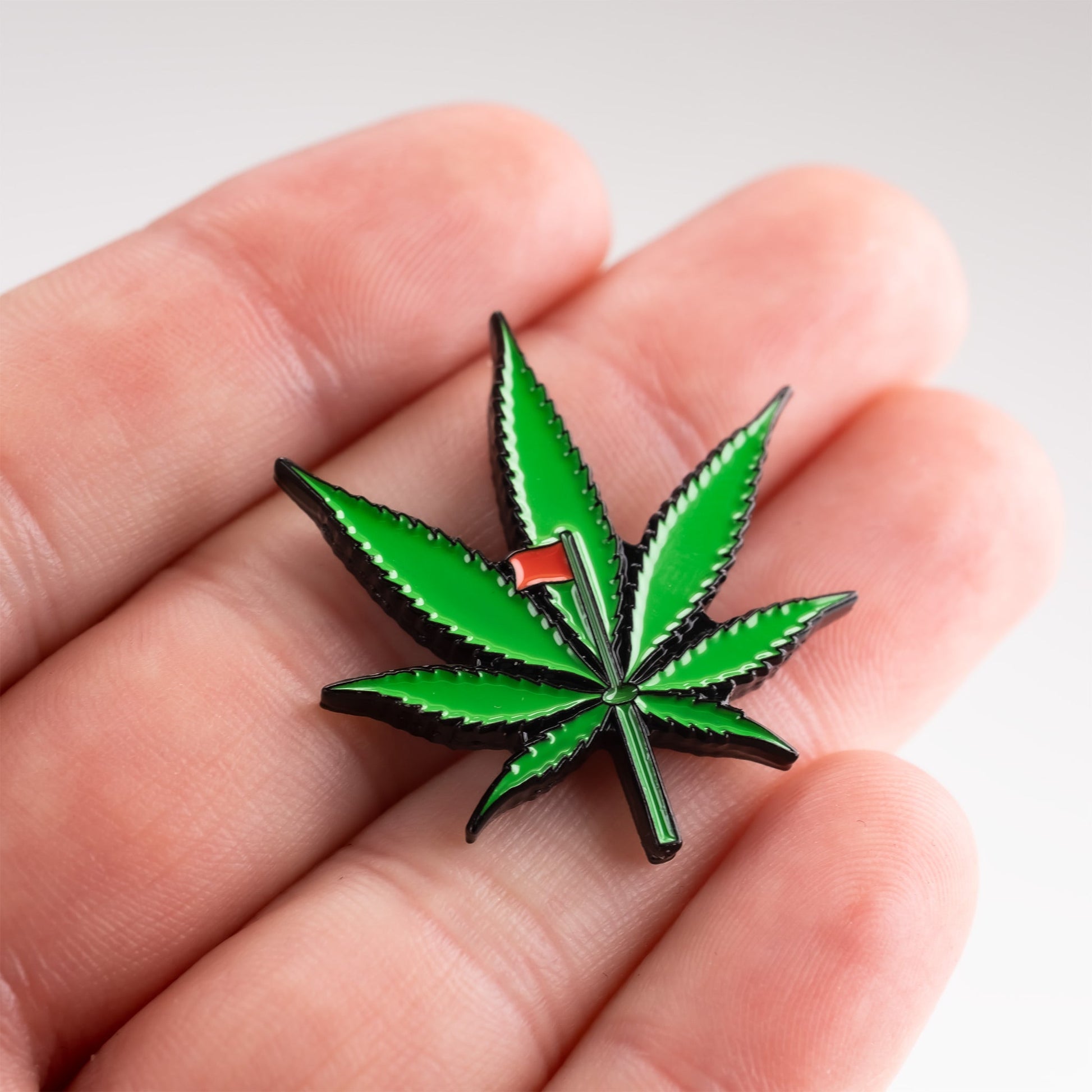 Pot Leaf Ball Marker image 2